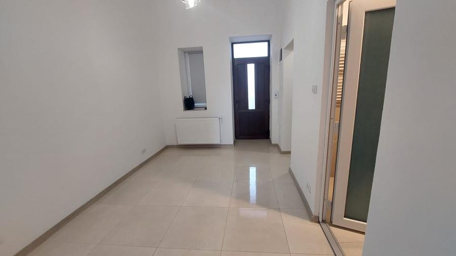 Inchiriez apartament 2 camere zona CENTRALA - 8