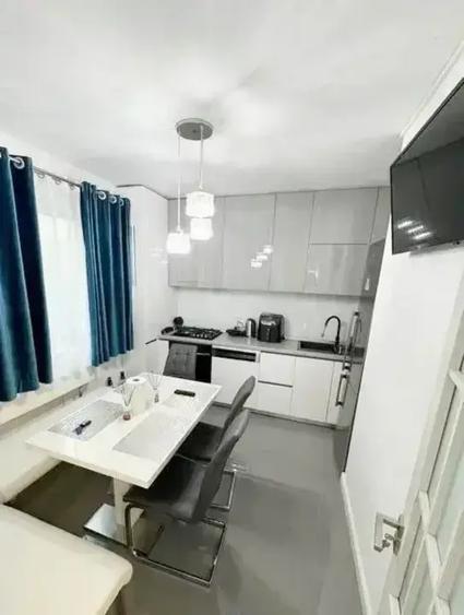 Casa tip vila /118 mp util / premium / curte 15 mp / mobilat / utilat - 1