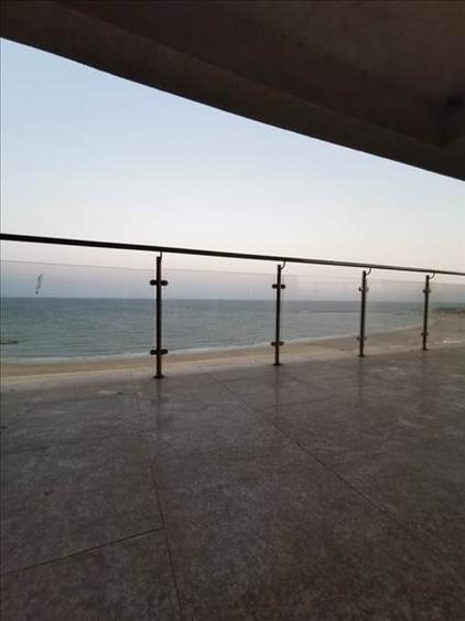 Vedere frontala la mare inchiriere 2 cam lux, terasa, loc de parcare termen lung - 2