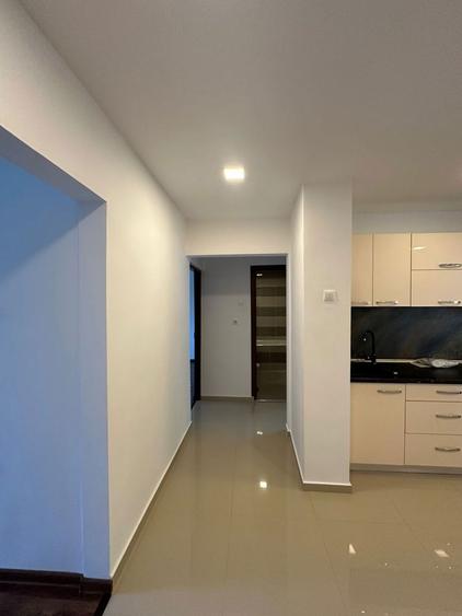 Inchiriez apartament 3 camere Libertatii (Reghin) - 2