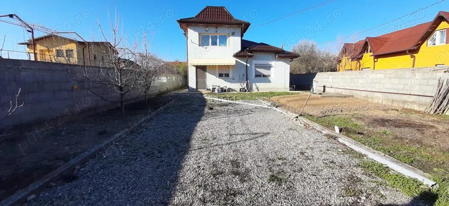 Casa-vila p+1 Cartier Priseaca, Targoviste. Casa-vila p+1 Cartier Priseaca, Targoviste.