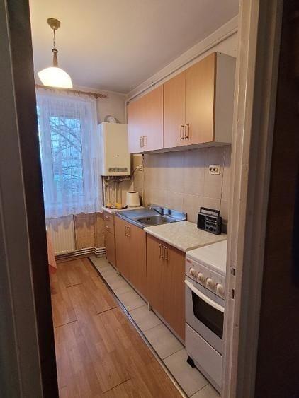 Apartament la etajul 1 cu 2 camere si balcon zona Cedonia - 7