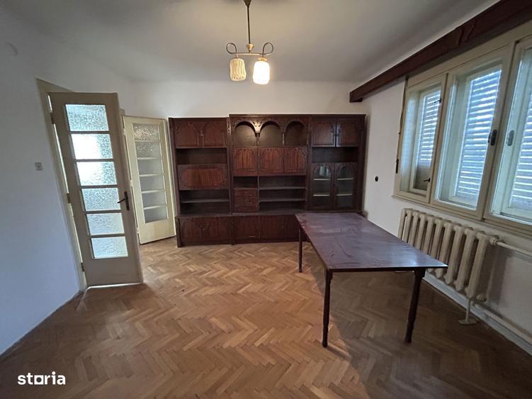 Vand casa mare 4 cam. Mandruloc, st.1.484 mp. sc.160,toate utilitatile - 1