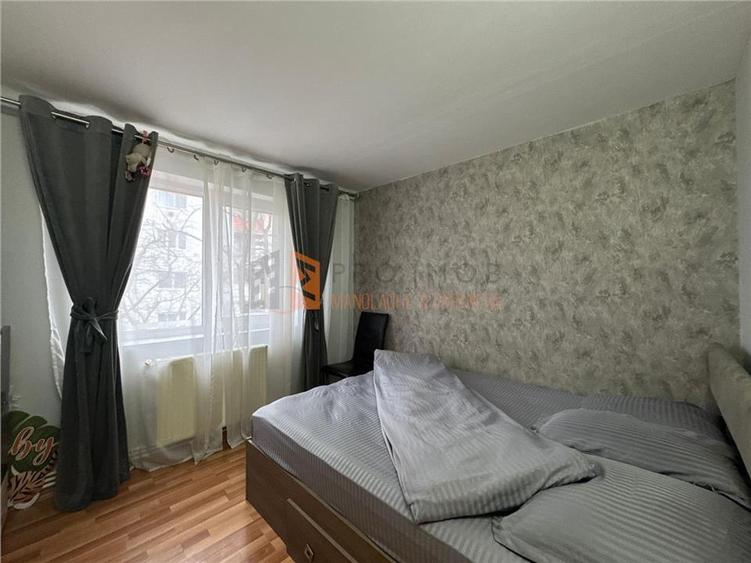 Apartament 3 camere cf 1 semidecomandat zona Micro 5 - 4