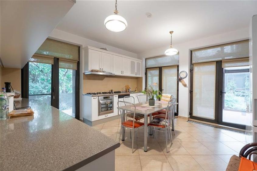 Vila individuala exclusivista cu teren generos in Bucium, Iasi - 12