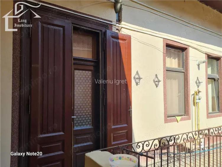 DE VANZARE APARTAMENT 3 CAMERE ULTRACENTRAL