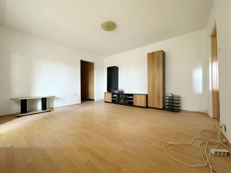 Apartament 2 camere, etajul 4/5, 52mp utili + balcon 5mp -Lipovei - 2