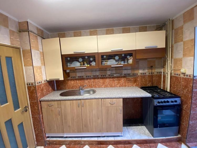 Lacul Tei, Facultatea de Constructii, 3 camere de inchiriat - 7