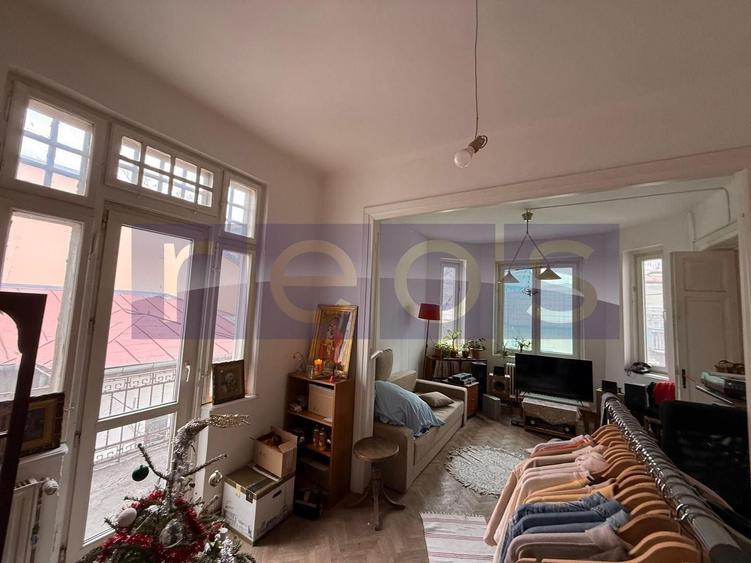 VANZARE VILA FORMATA DIN 3 APARTAMENTE | ZONA MALL VITA | - 1