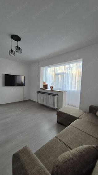 Proprietar inchiriez ap 3 camere pe str. Apusului - 3