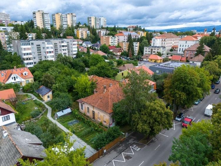 Casă spațioasă &icirc;n centrul orașului Sf&acirc;ntu Gheorghe | Teren 1300 mp - 2