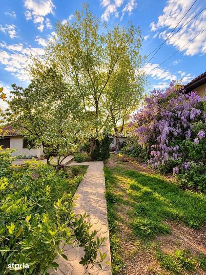 Corbeanca **Vila cu teren de 1.029 mp, gradina matura ?i terase Com 0