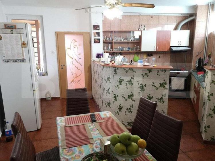 Casa in Centru Civic 4 camere , D +P+ E , PLUS SPATIU COMERCIAL - 5
