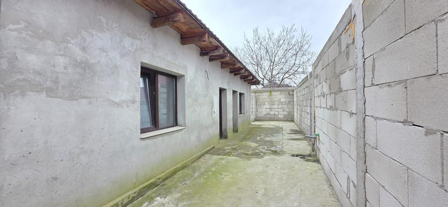 OCAZIE ! ZONA MEDEEA CASA 5 CAMERE SC=120 MP. CU TEREN 220 MP. PRET 135.000 EURO - 7