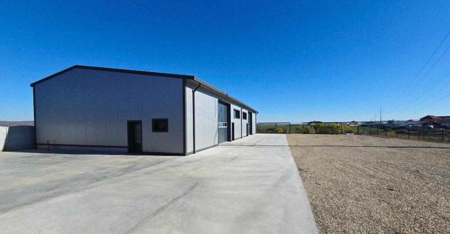 Hala noua + cladire birouri de inchiriat, zona Metro - 2