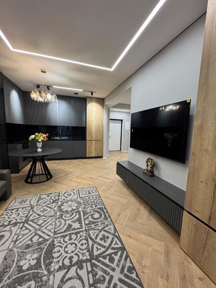 De vanzare apartament cu 3 camere in zona Centrului Civic - 3
