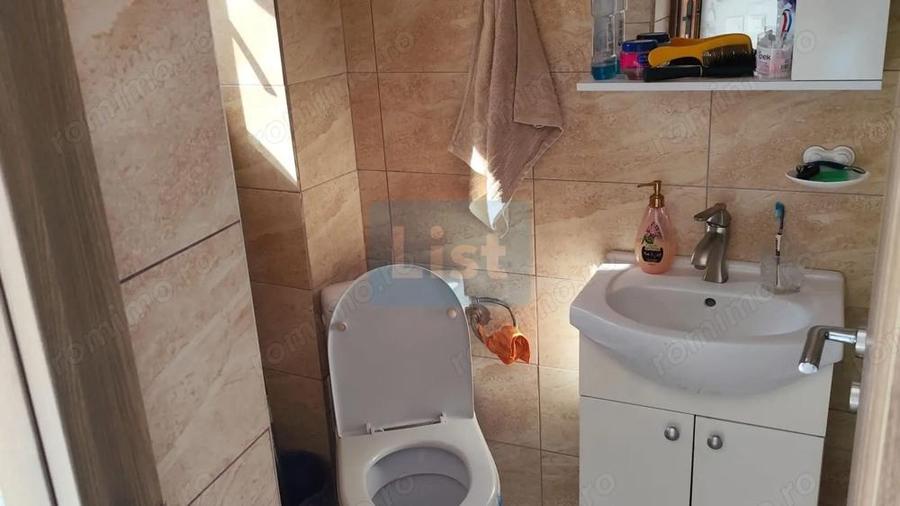 Casa Strejnicu: 150m2, 3 dormitoare, 2 bai, 2 garaje - 4