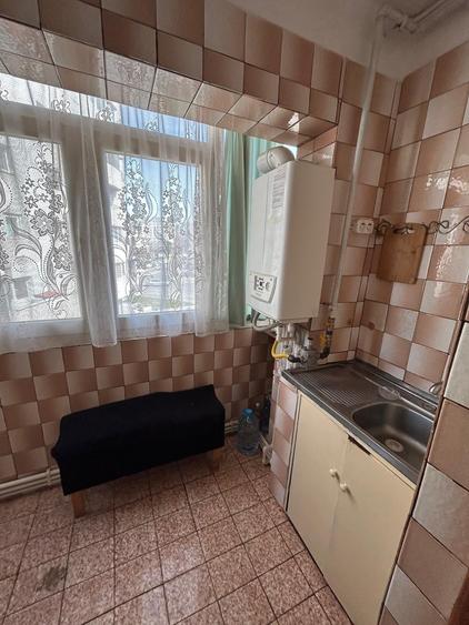 3 CAMERE etaj 2 - CASA DE CULTURA - 4