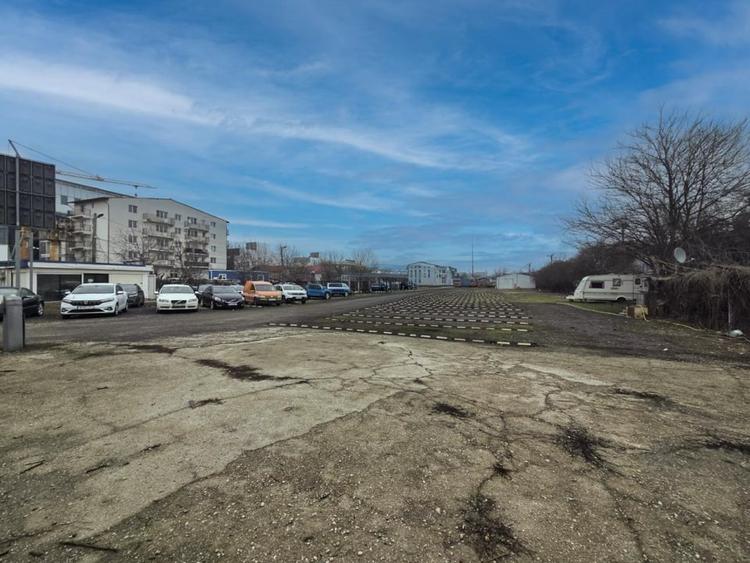 Teren De Inchiriat pentru Rent A Car Otopeni 1.000 - 5.000 mp - 1