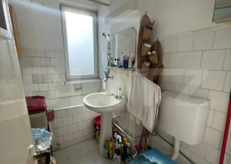 Apartament 2 camere, etaj 3, zona Centrala - 1