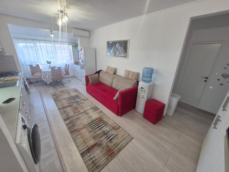 Apartament cu 3 camere decomandat în Șagului