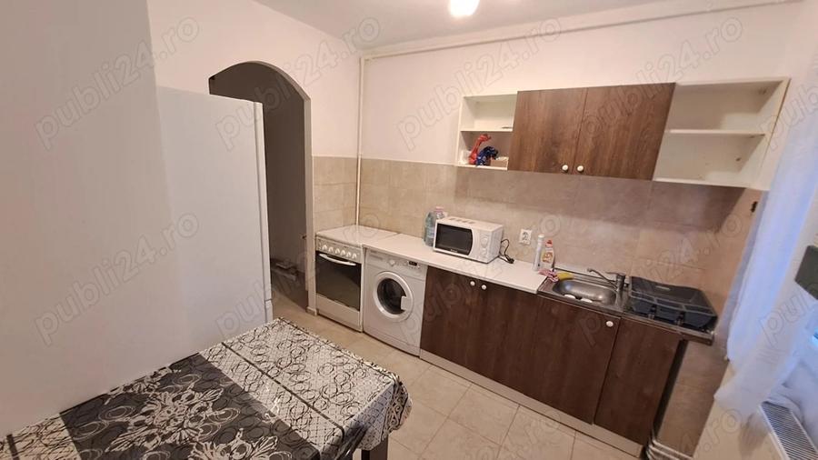 Inchiriez apartament - 3