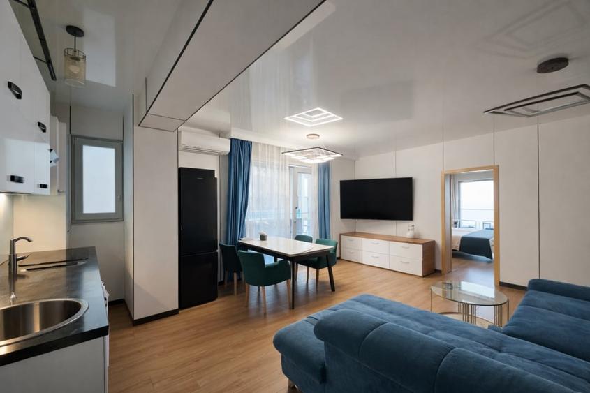 Vedere frontala la mare in primul rand la promenada - 4