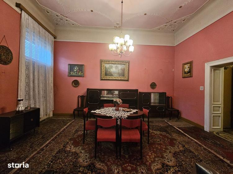 Vand apartament deosebit, la casa, etajul 1, Bulevardul Decebal - 7