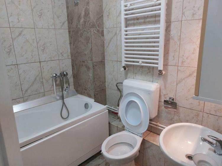 Inchiriez garsoniera in vila - 4