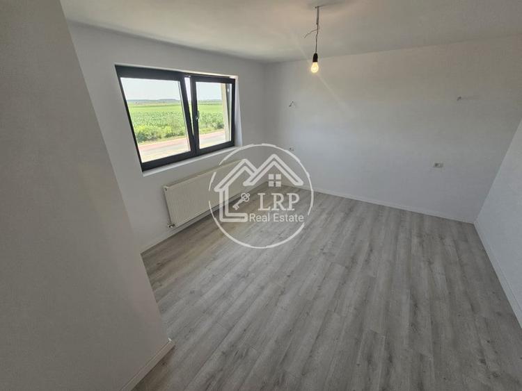 Dascalu-Vila 5 camere, 3 bai, 2 terase, 400mp teren - 10