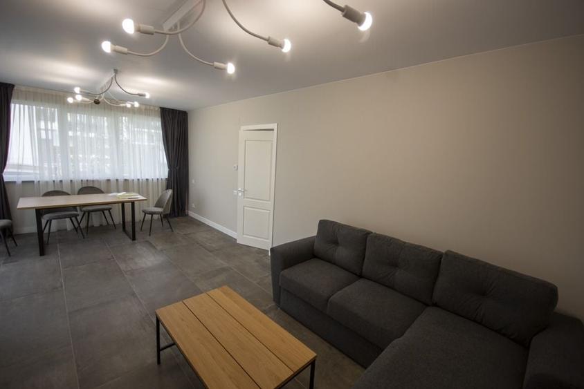 Vila individuala in complex,mobilata,  incalzire in pardoseala , teren 400 mp - 13