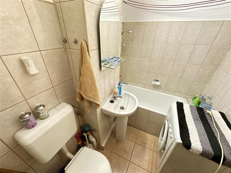 Apartament 2 camere. Zona Micalaca, Arad. - 5