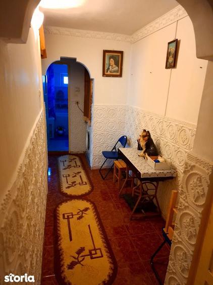 3 camere Mioveni / T.uri , Decomandat / Centrala, Amplasament DEOSEBIT - 4