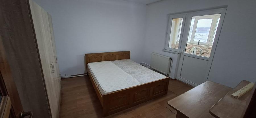 Mioritei (Carrefour-Penny) - 2 cam decomandat - et. 2 - centrala - 2 balcoane - 4