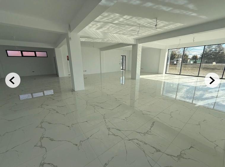 De inchiriat 3 spatii de 200 m2 si hala de 450m2 In Radauti - 2