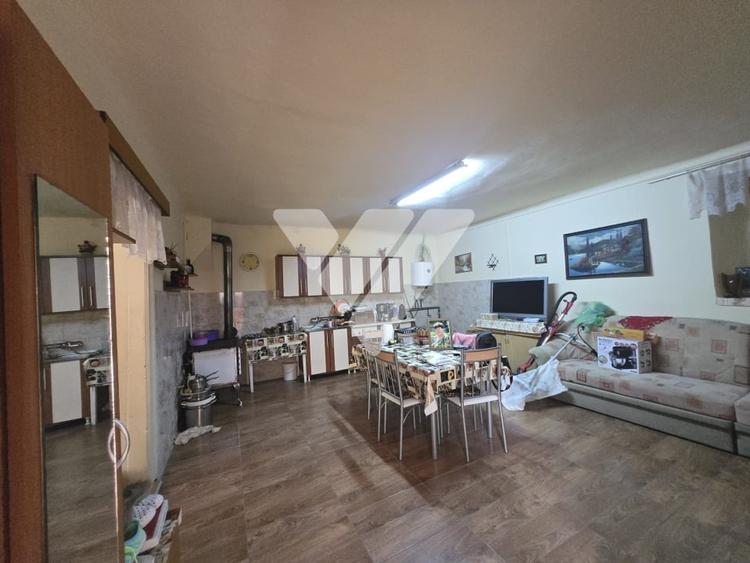 Apartament la casa cu curte comuna, 86 mp – zona Terezian - 2