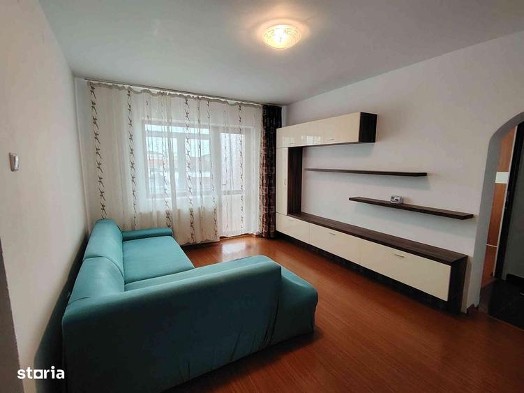 Apartament 2 camere - zona Scoala nr. 8 Micro 9 - 6