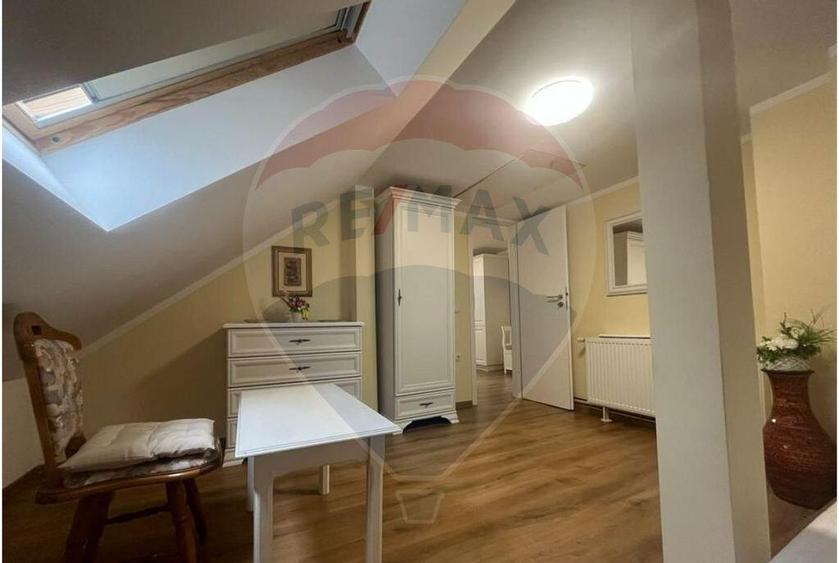 Apartament deosebit, situat la casa - zona Centrala - 2