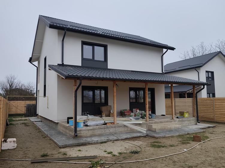 FARA COMISION case 4 camere 2 bai terasa P+1+pod canal apa gaz curent la cheie - 9