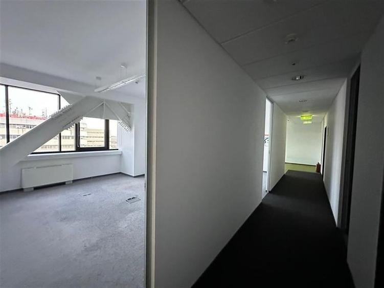 Spatii de birouri in Pipera Business Tower de la 210 mp - 16