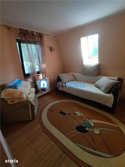 Casă cu 4 camere cu Teren 1200 Mp în Recea