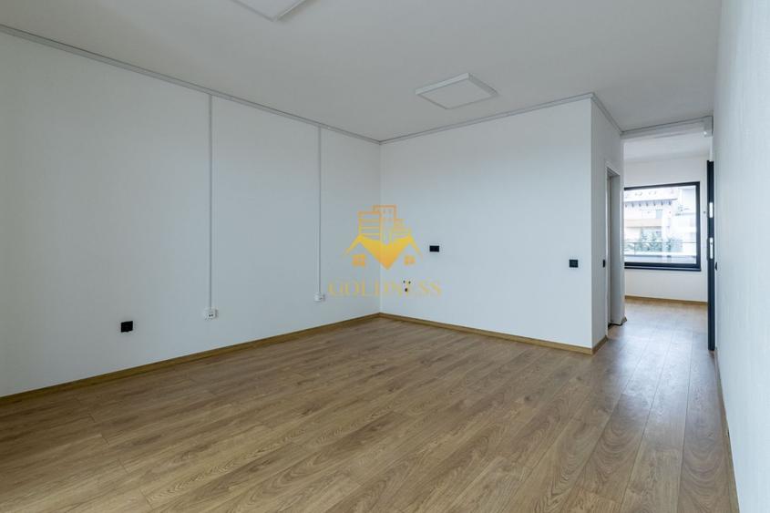 Duplex cu 6 camere cu Canalizare în Europa