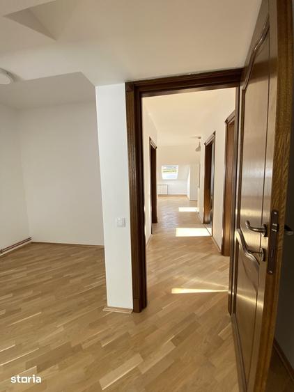 Apartament cu 3 camere în Copou