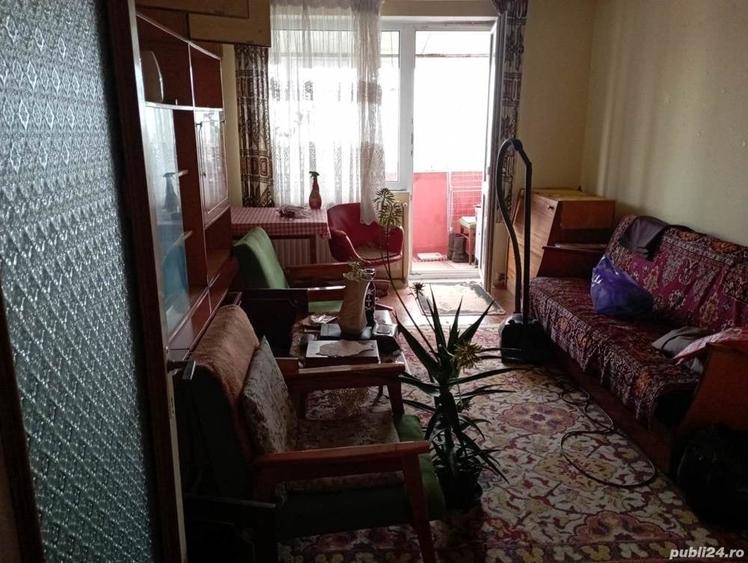 Apartament cu 2 camere decomandat în Carei
