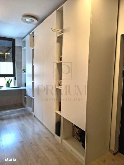 Apartament cu 4 camere decomandat în Central