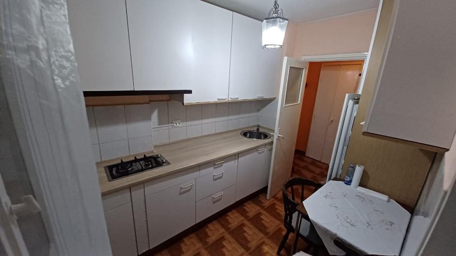 Apartament cu 2 camere semidecomandat în Unirii