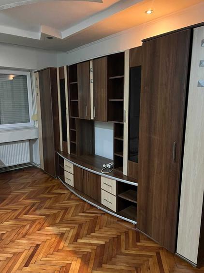 Apartament cu 2 camere semidecomandat în Micro 16