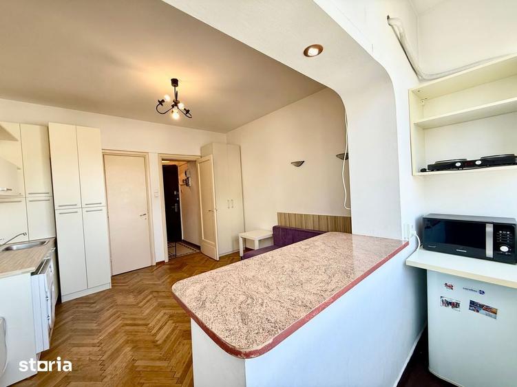 Garsonieră semidecomandată, mobilată în Romană