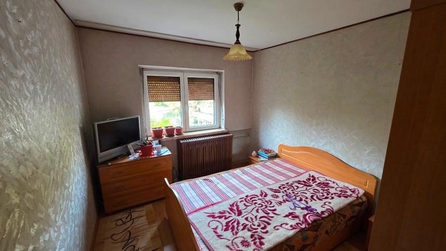 Apartament cu 3 camere decomandat, mobilat în Central