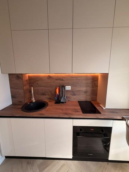 Apartament cu 2 camere decomandat, mobilat în Tomis Nord